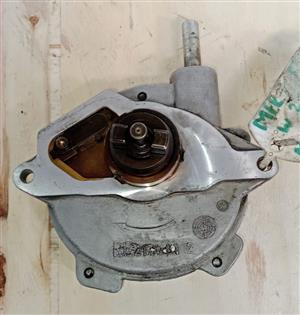 Mercedes Benz W203 1.8L Vacuum Pump
