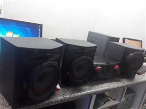 studio monitors cash crusaders