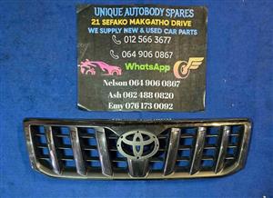 Toyota Land Cruiser Prado J120 Main Grill