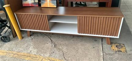Plasma tv stand  new 280 Steve Biko rd Gezina  Wattsup  Pretoria