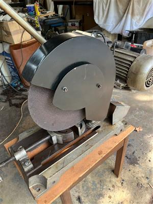 Metal cut-off saw