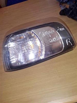  TOYOTA TAZZ 2002-2007 Right OUTER CORNER HEADLIGHT FOR SALE DELIVERY AVAILABLE COUNTRY WIDE 