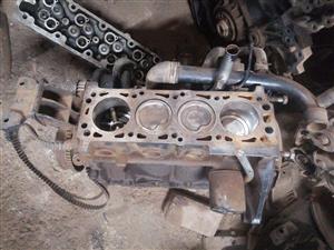 Block crank and pistons opel corsa gamma 1.4 for sale