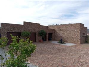 House For Sale in Graaff-Reinet