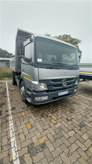 Merc benz 1323 6cube dropside tipper