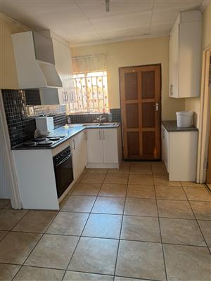 Renting 2 bed apartment Reeds