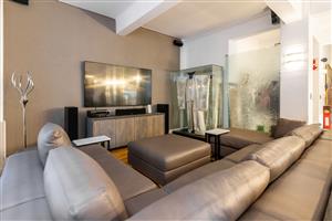 Rare 223m² CBD Penthouse | 4-Bed or 3 + Study | Prime Investor Opportunity