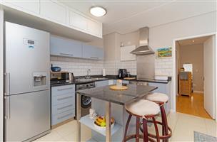 Apartment For Sale in Cape Town City Centre