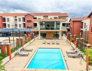 Sophisticated 2 Bedroom and 2 Bathroom Apartment in Umhlanga Central