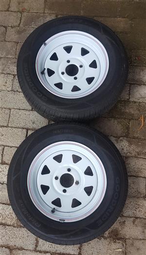 Venter trailer 2 new 13" tyres with new rims 