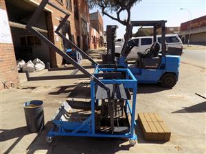 W1 Manual Mobile/Egg Layer Brick and Block Making Machines