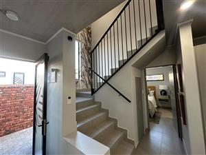 Townhouse For Sale in Kya Sands
