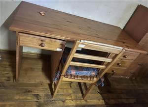 Solid Wood Desk & Chair Set for Sale location : Doornpoort PTA