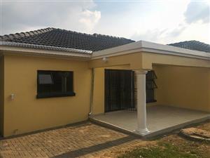 Newly built charming 3 bedroom house to let
