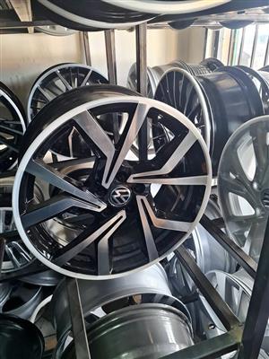Vw Polo Brand new alloy mags size 17 pcd 5x100