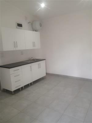 Bachelor Units Available in Humansdorp