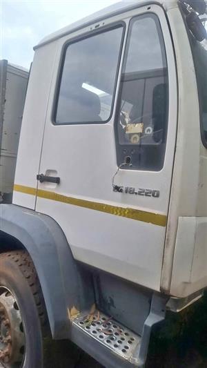 Man M2000/CLA day cab available