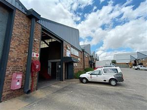 Fantastic Warehouse to let in Robertville!