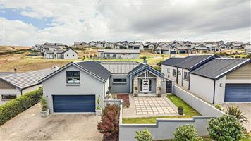 Stunning Family Home For Sale in Hartland Lifestyle Estate, Hartenbos
