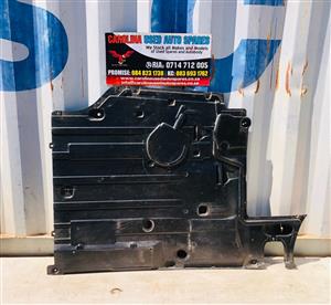 Mercedes Benz W447 engine cover (2018-2023)