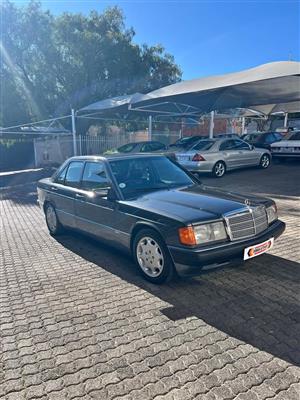 1993 Mercedes Benz 190E 