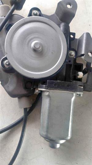 Nissan Murano LF window motor