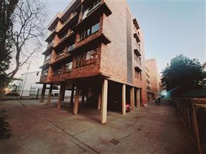 Apartment For Sale in Sunnyside