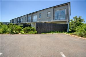 Stunning 3-Bedroom Townhouse in Zululami Estate