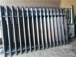Palisade Fence