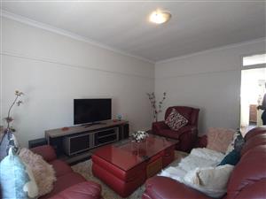 One bedroom  with Lock up  Garage Glenwood-Investors