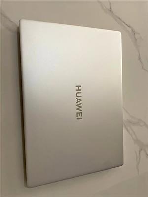 Huawei MateBook D16 12th Gen “Core i5” 2.00GHz 8GB RAM 512 NVMe SSD Silver
