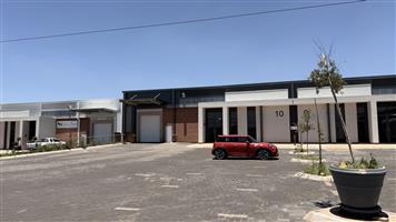 WAREHOUSE TO LET IN HIGHVELD, CENTURION.