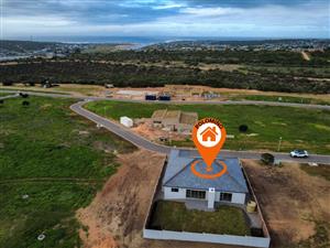 House For Sale in Still Bay West