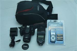 Canon EOS 700D DSLR with Canon 18-55mm and Flash