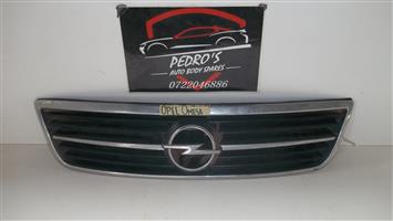 Opel Adam grille