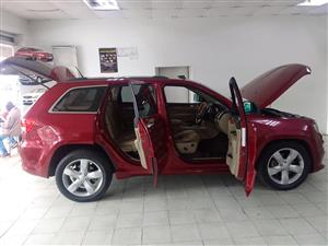 2012 JEEP CHEROKEE  3.7 DIESEL AUTOMATIC 91.000km MAROON COLOR 