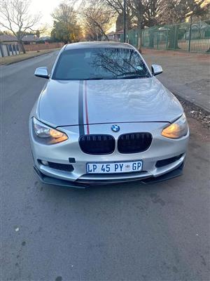 Bmw 118i 2014 model