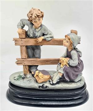 Capodimonte Bruno Merli Figurine "Boy and Girl Italy self Collection Montana Park