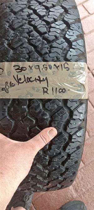 1x Velocity tyre