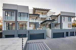 Penthouse For Sale in Bryanston