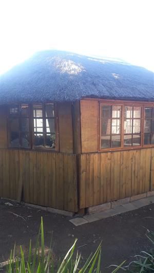 Beautiful Garden thatched room hut = Large enough for two rooms for sale in excellent condition 