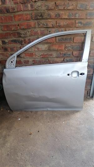 Left front door shell toyota corolla quest 