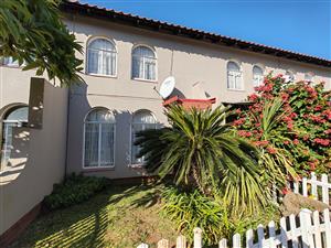 Charming 2-Bedroom Duplex with Private Garden in Prime Location