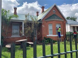 517sqm Office in CBD For Sale @ R3,9 million plus Vat.