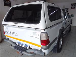 2005 ISUZU KB300 DTEQ TDI LX  DOUBLE CAB MANUAL WHITE COLOR DIESEL SERVICE BOOK