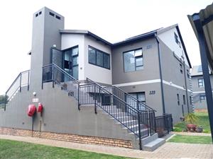 Townhouse For Sale in Nortons Home Estate