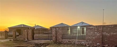 2 Bedroom Cottage in R101 Ramotse