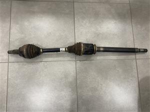 2023 LAND ROVER DEFENDER DRIVE SHAFT RIGHT SIDE FOR SALE. IN PRISTINE CONDITION