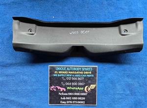 Mercedes W205 Boot Spoiler Trim