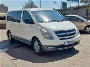2015 MPV Hyundai